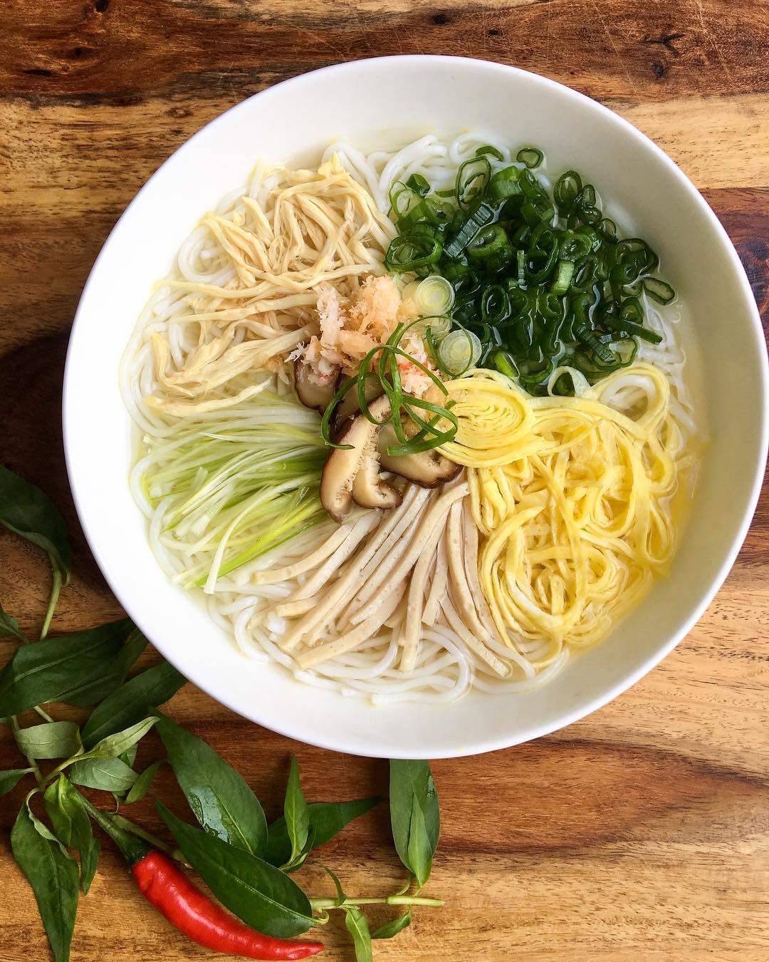 Bỏ túi 8 quán bún thang Hà Nội ngon mà bạn không nên bỏ lỡ 3